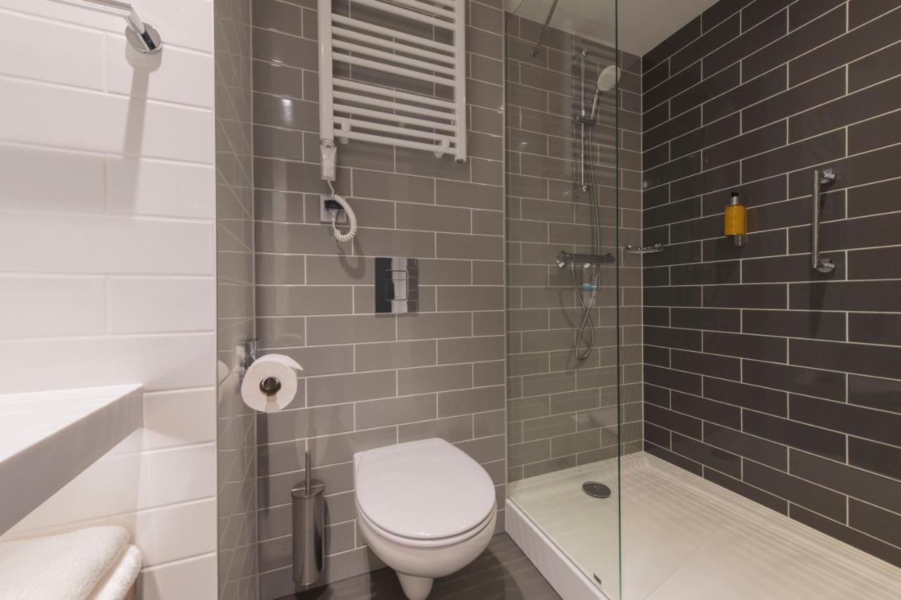Quarto Duplo Standard