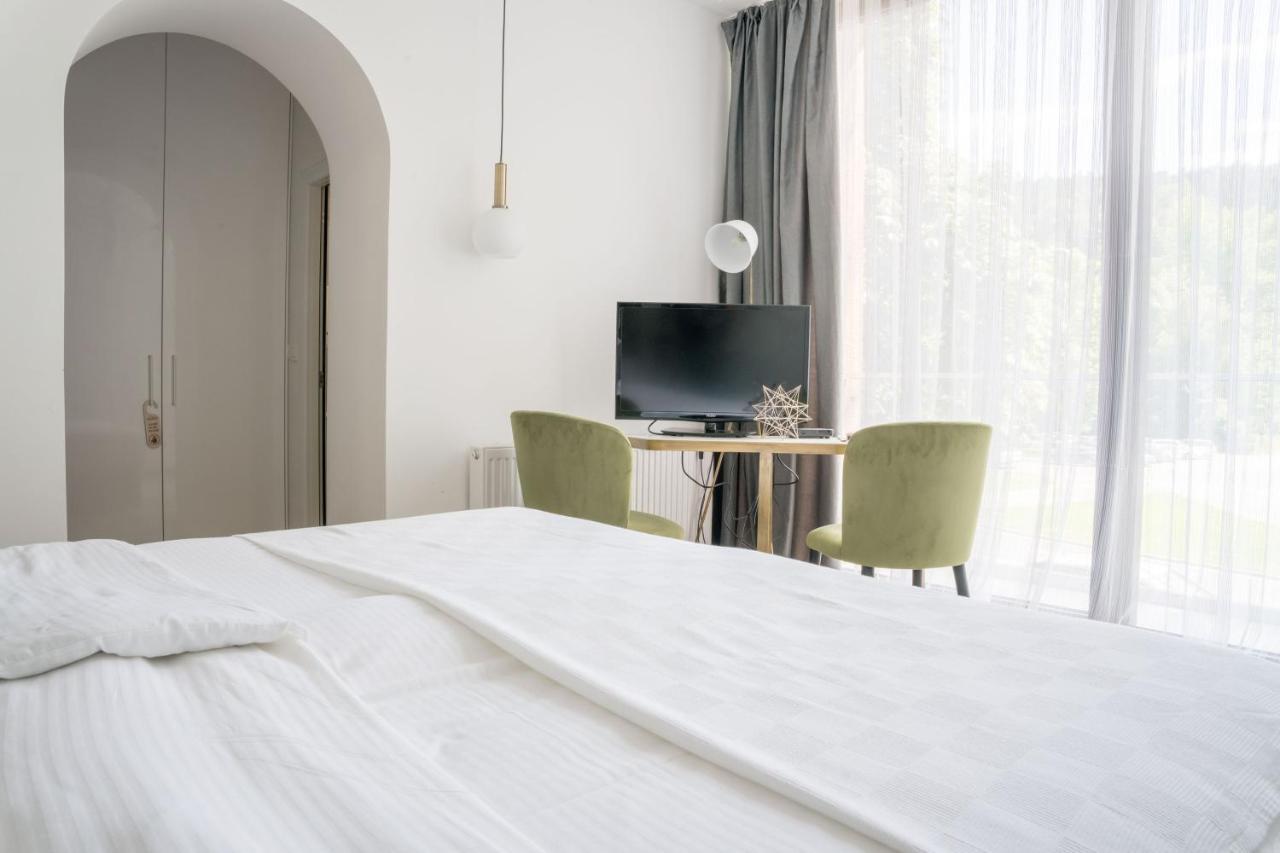 Deluxe Doppel-/Zweibettzimmer