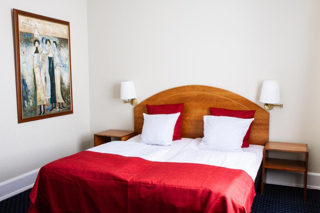 Dreibettzimmer mit eigenem Bad