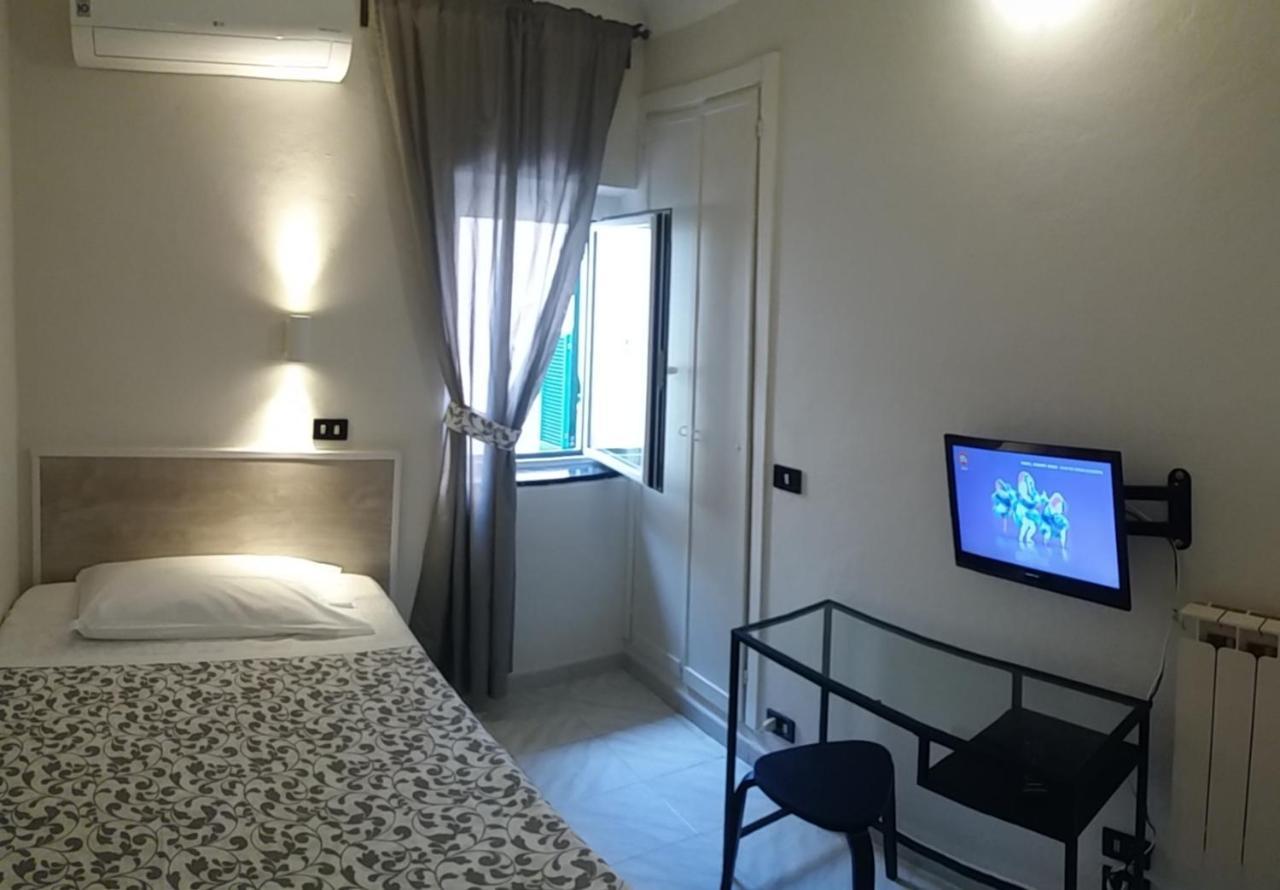Single Room,1001398107:JPEG