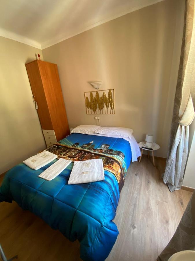 Chambre Double avec Toilettes Communes