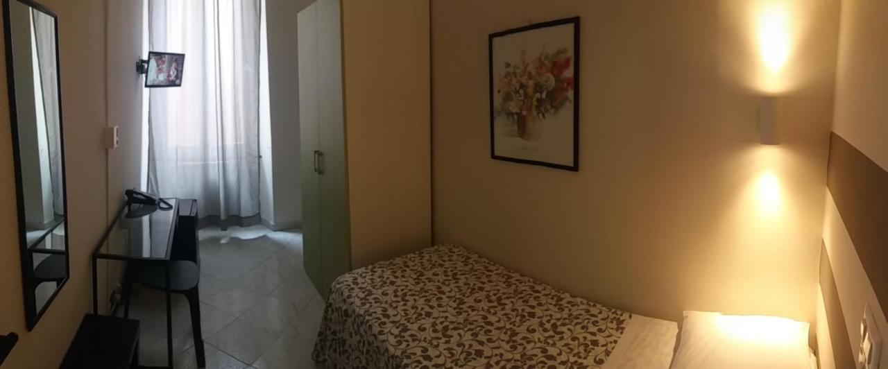 Single Room,1002032886:JPEG