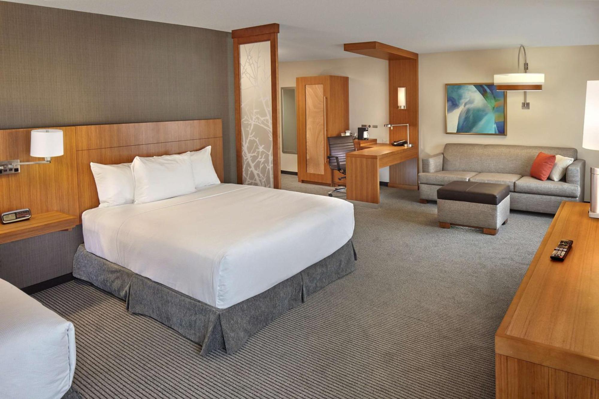 Queen Room with Two Queen Beds and Sofa Bed