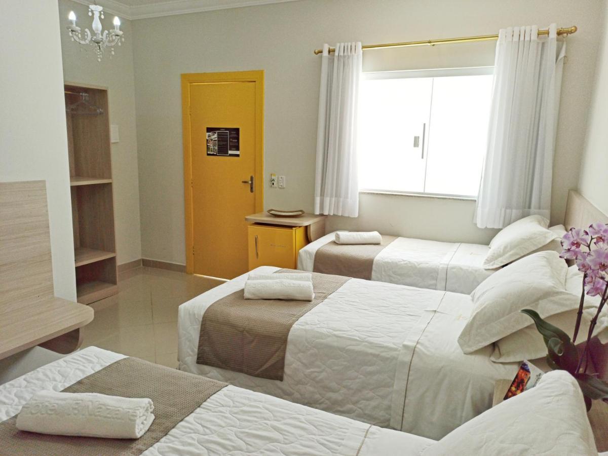 Family Room,1005636085:JPEG