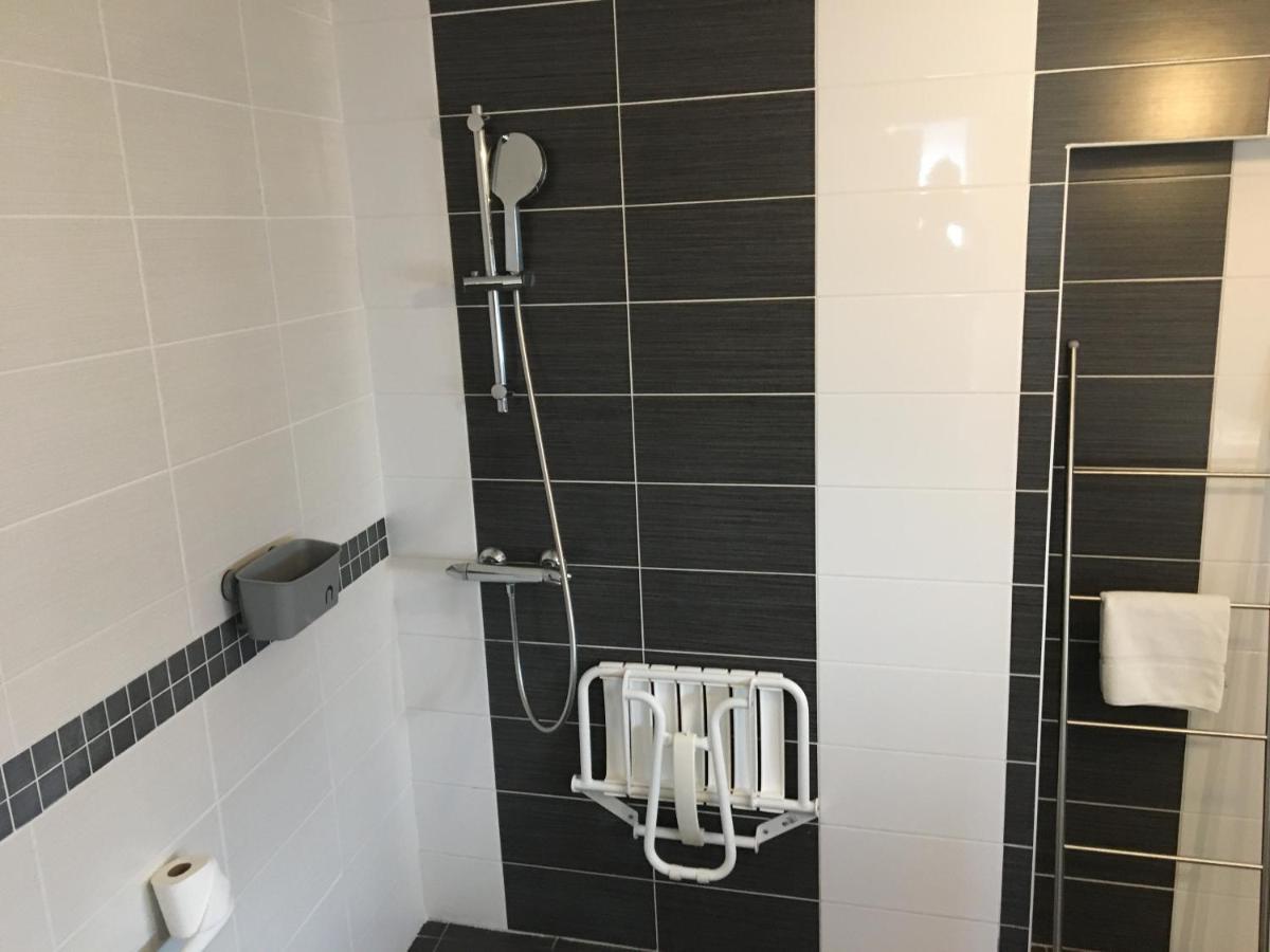 Chambre Double - Accessible aux Personnes à Mobilité Réduite