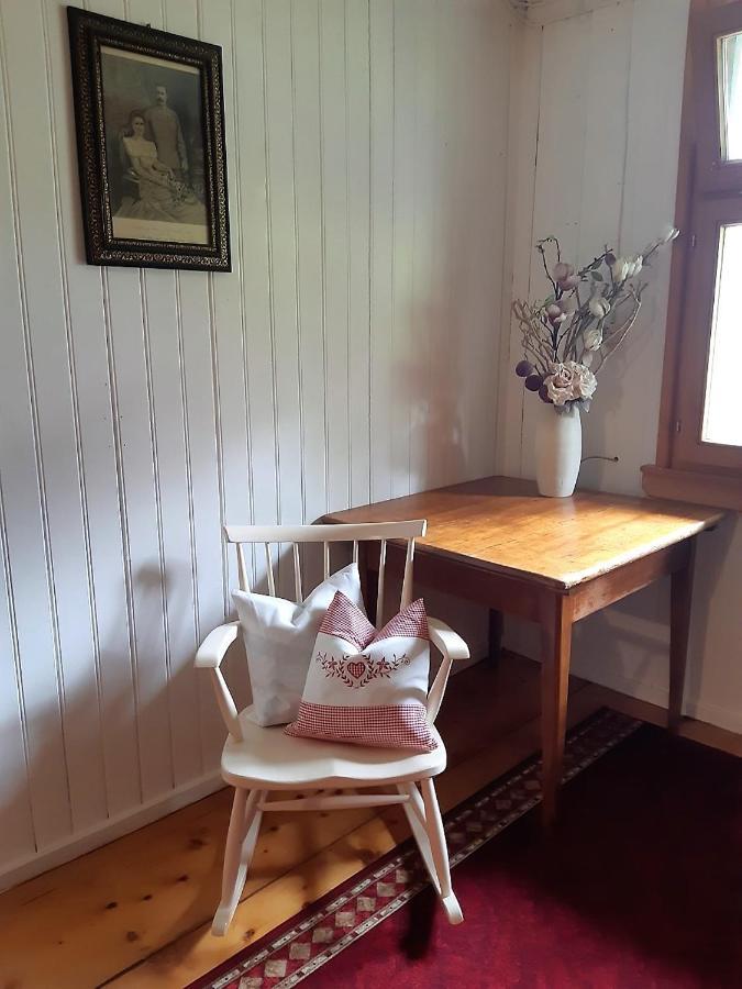 Tweepersoonskamer met een Eigen Externe Badkamer