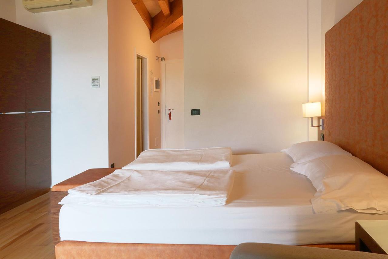 Junior Suite con Vista Lago