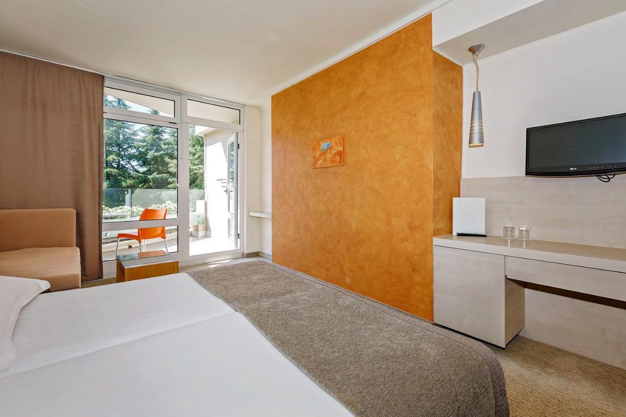 Classic Zimmer mit Balkon und Schlafsofa - Parkseite