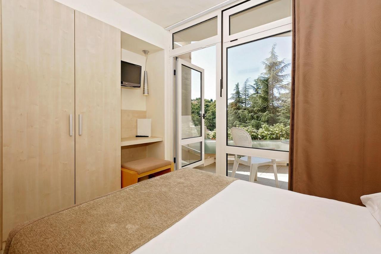 Classic Einzelzimmer mit Balkon - Parkseite