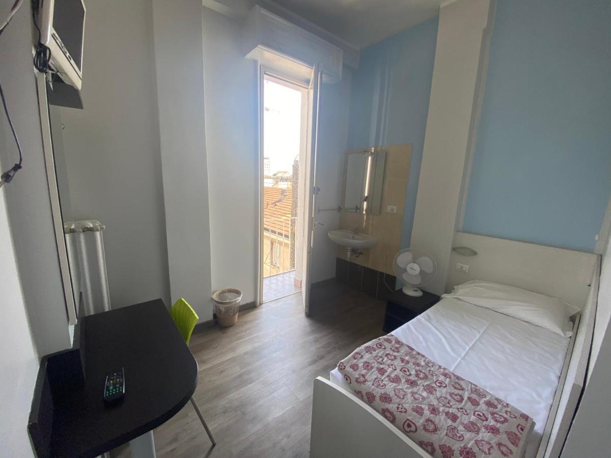 Single Room with Shared Bathroom,1010582233:JPEG