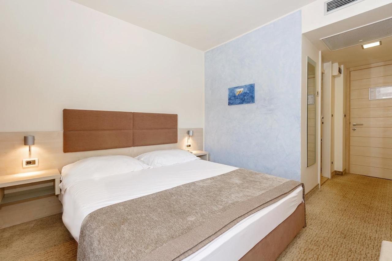 Economy Zimmer