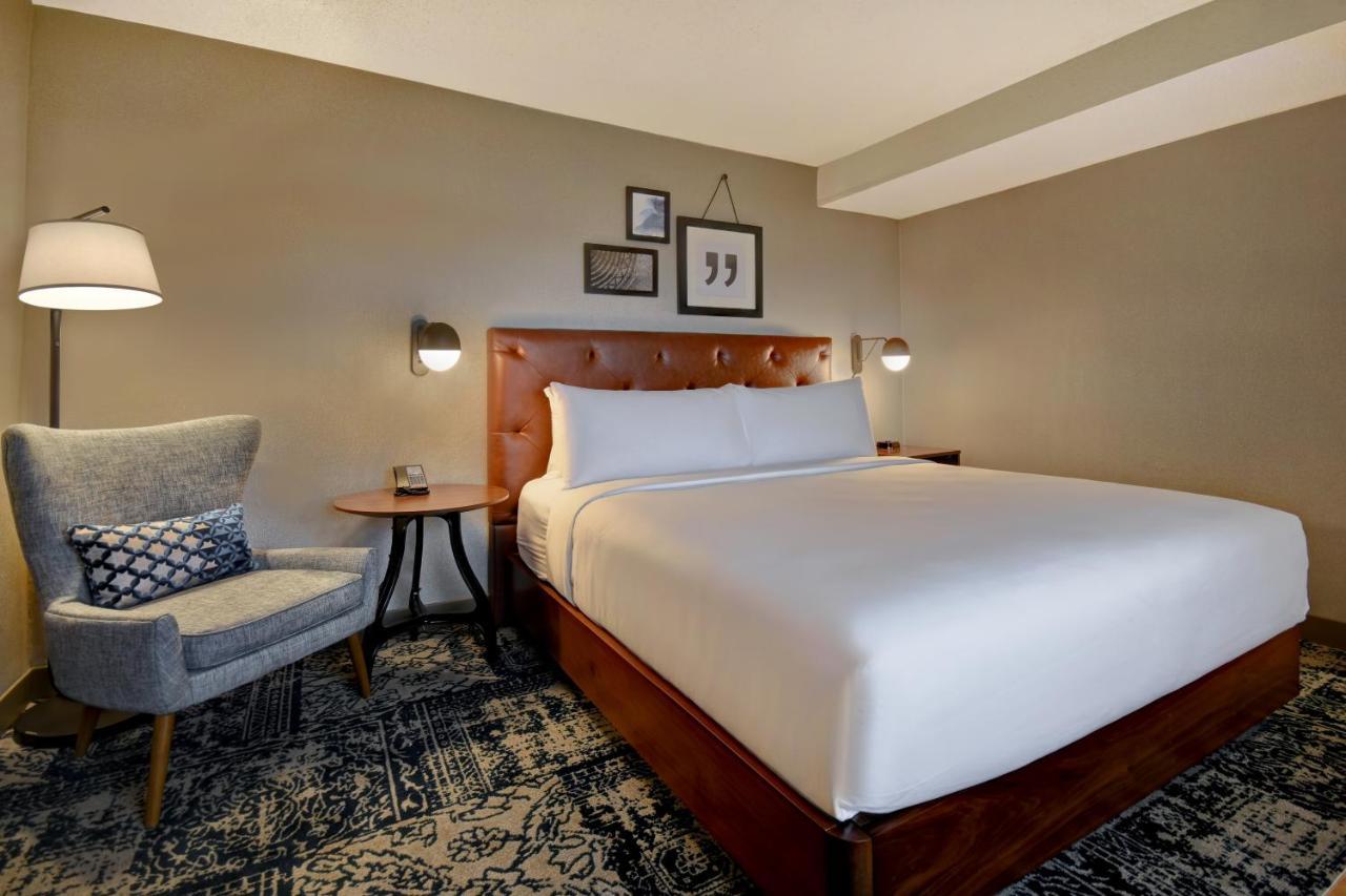 Guest Room, 1 King