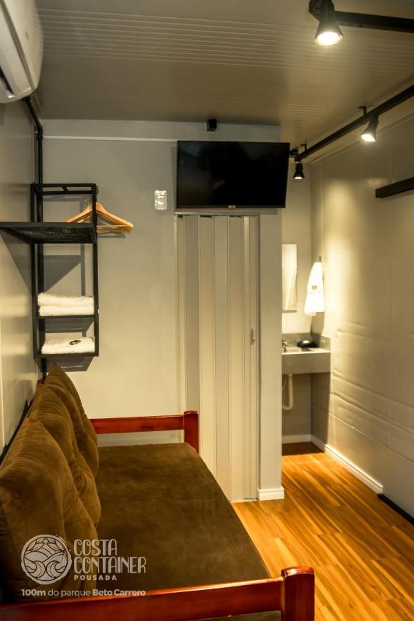 Apartamento com Varanda