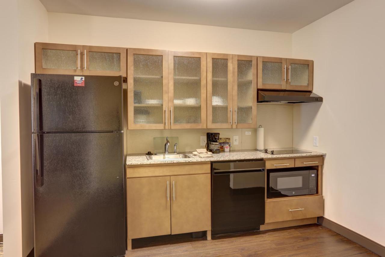King Studio Suite