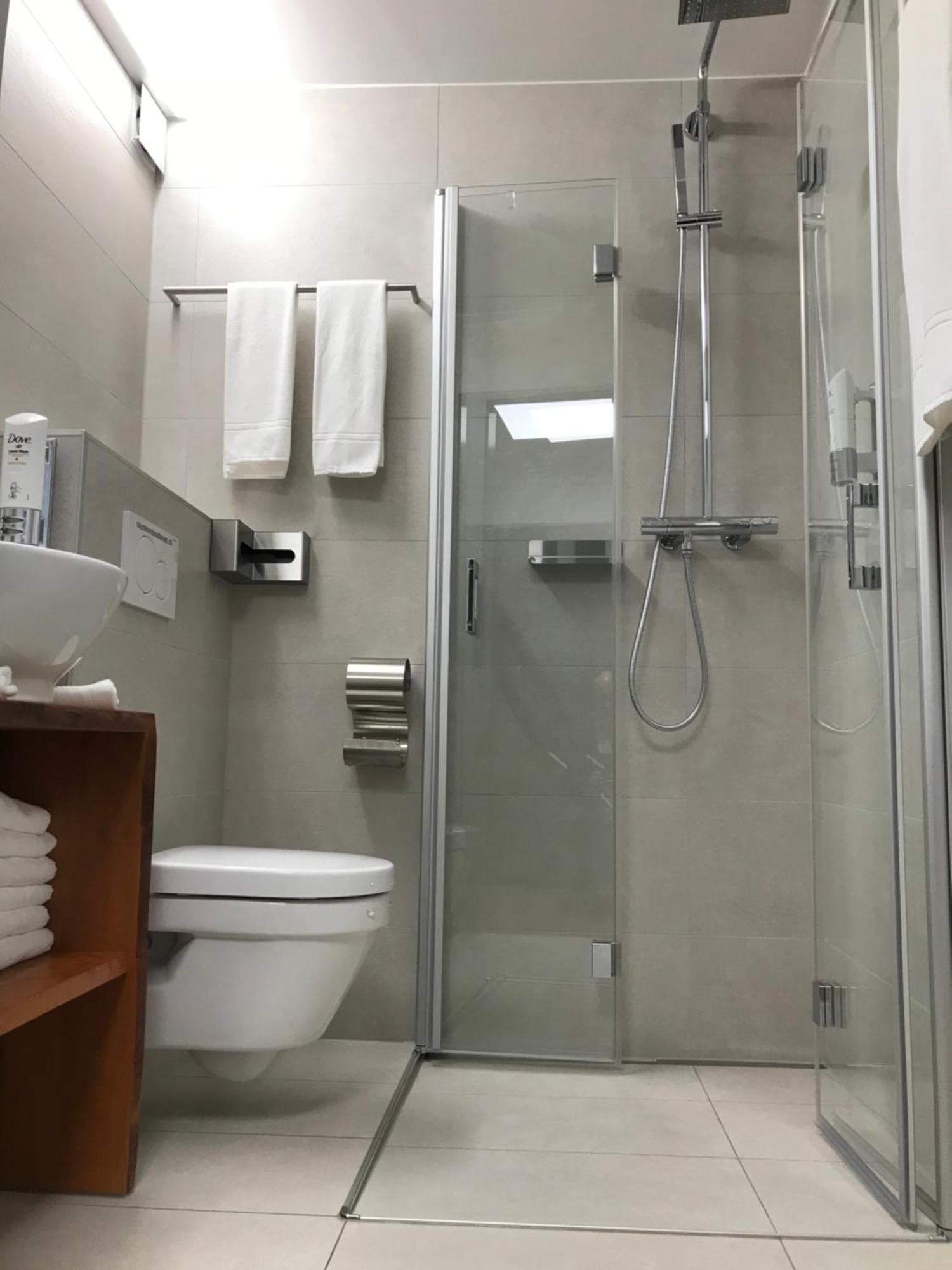 Camera Singola con Bagno Privato Esterno