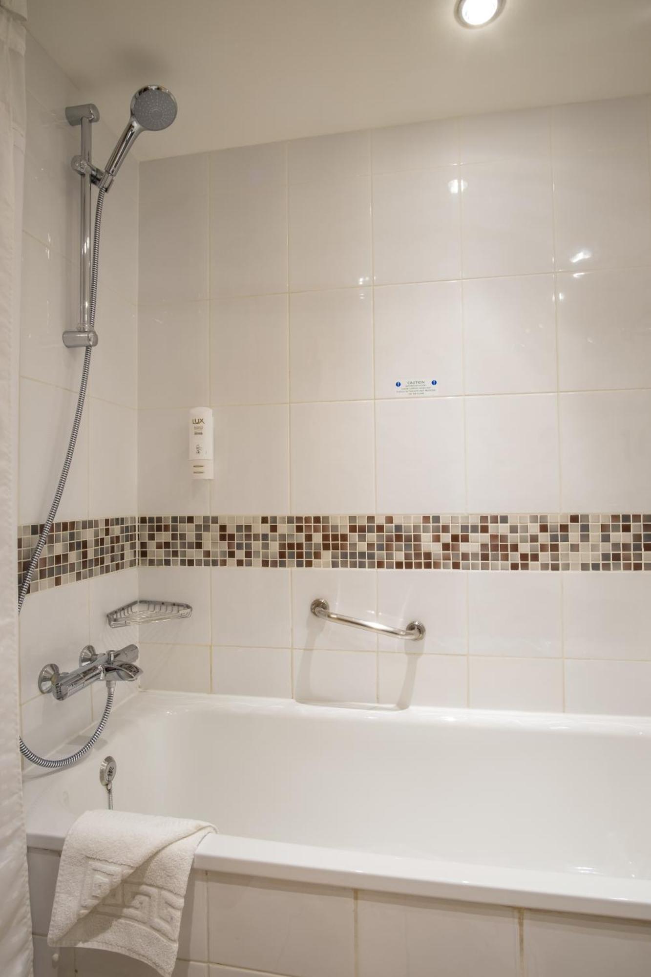 Chambre Double Standard avec 2 Lits Doubles