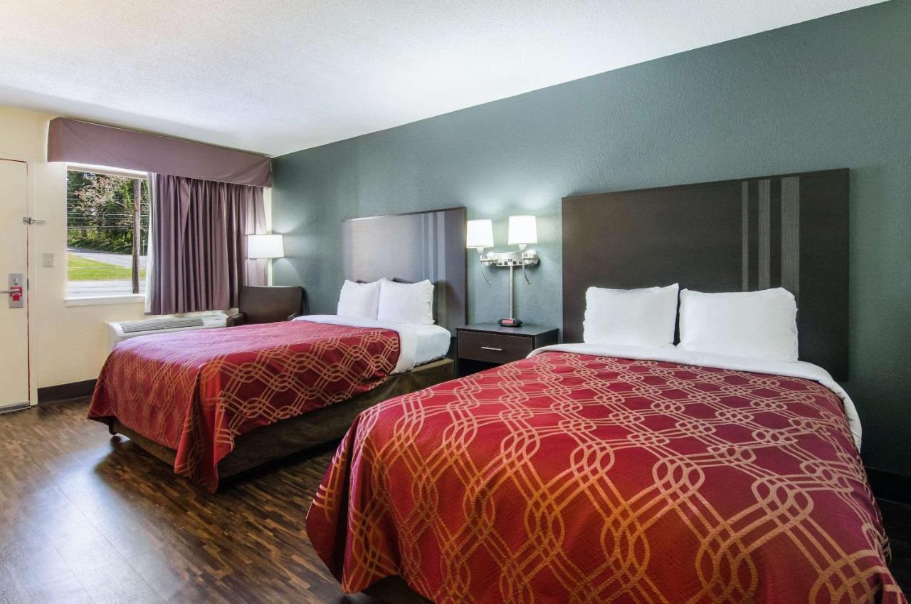 Double Room with Two Double Beds - Smoking