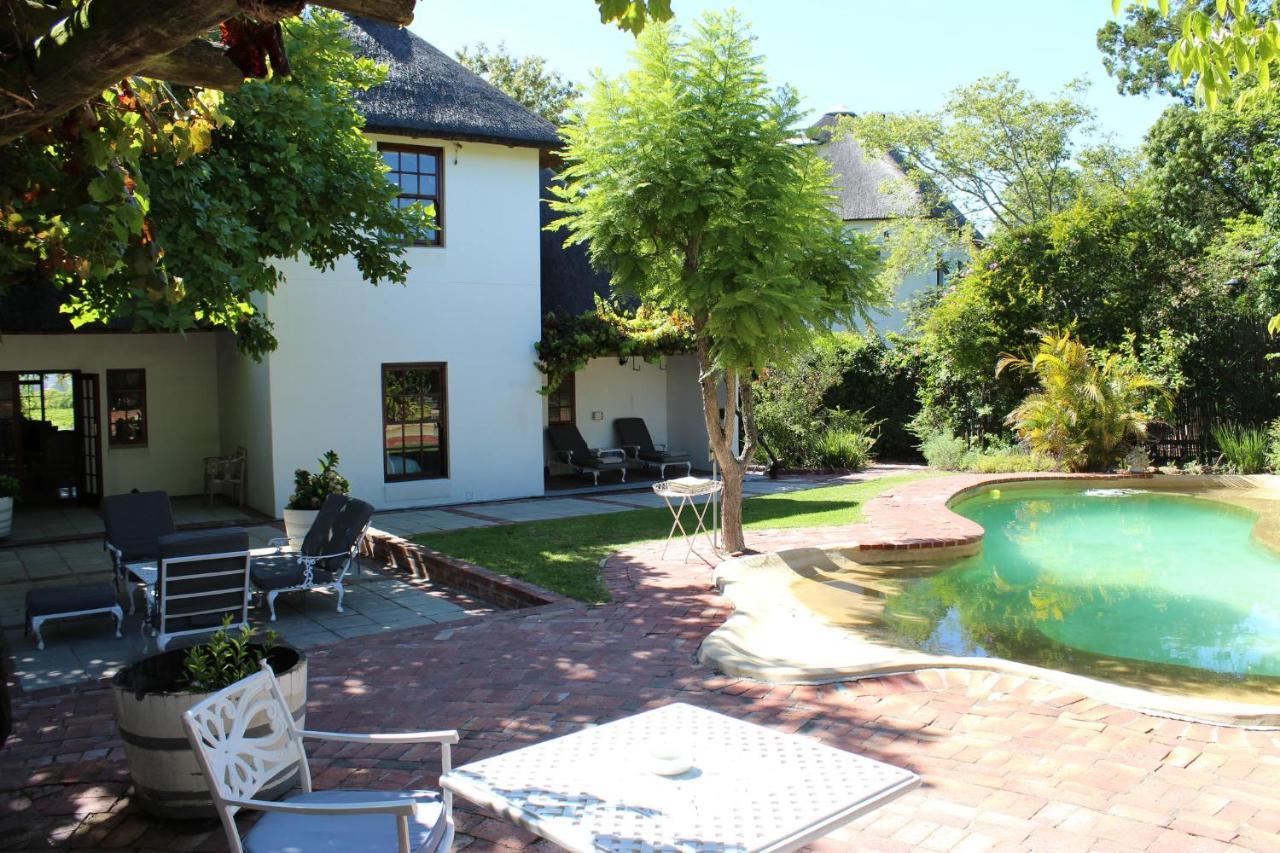 Honeymoon or Family Suite - Bloemenbeek