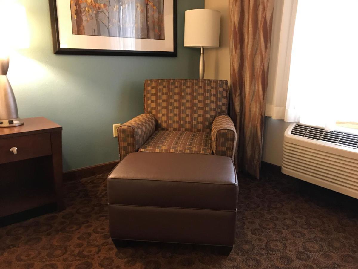 Standard Queen Room with Two Queen Beds