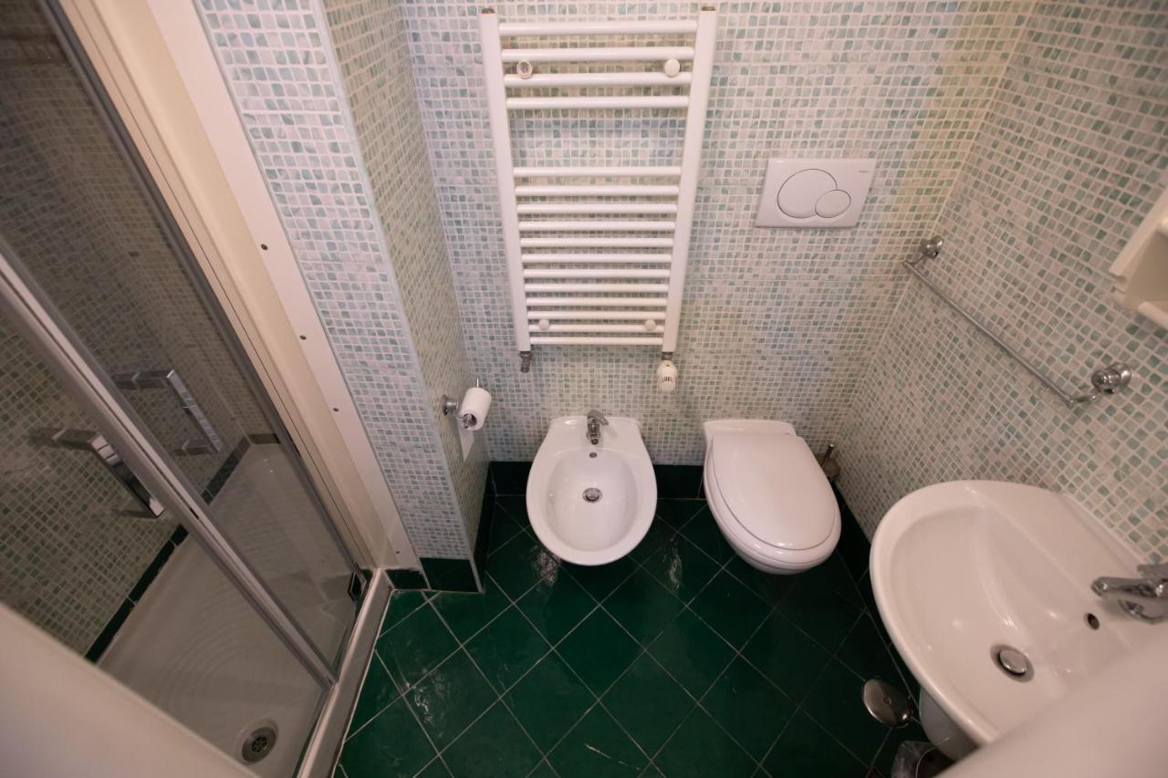 Camera Matrimoniale con Bagno Privato