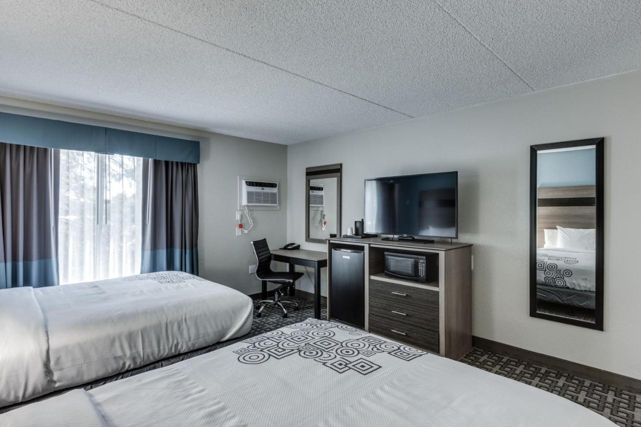 Queen Room with Two Queen Beds - Non-Smoking