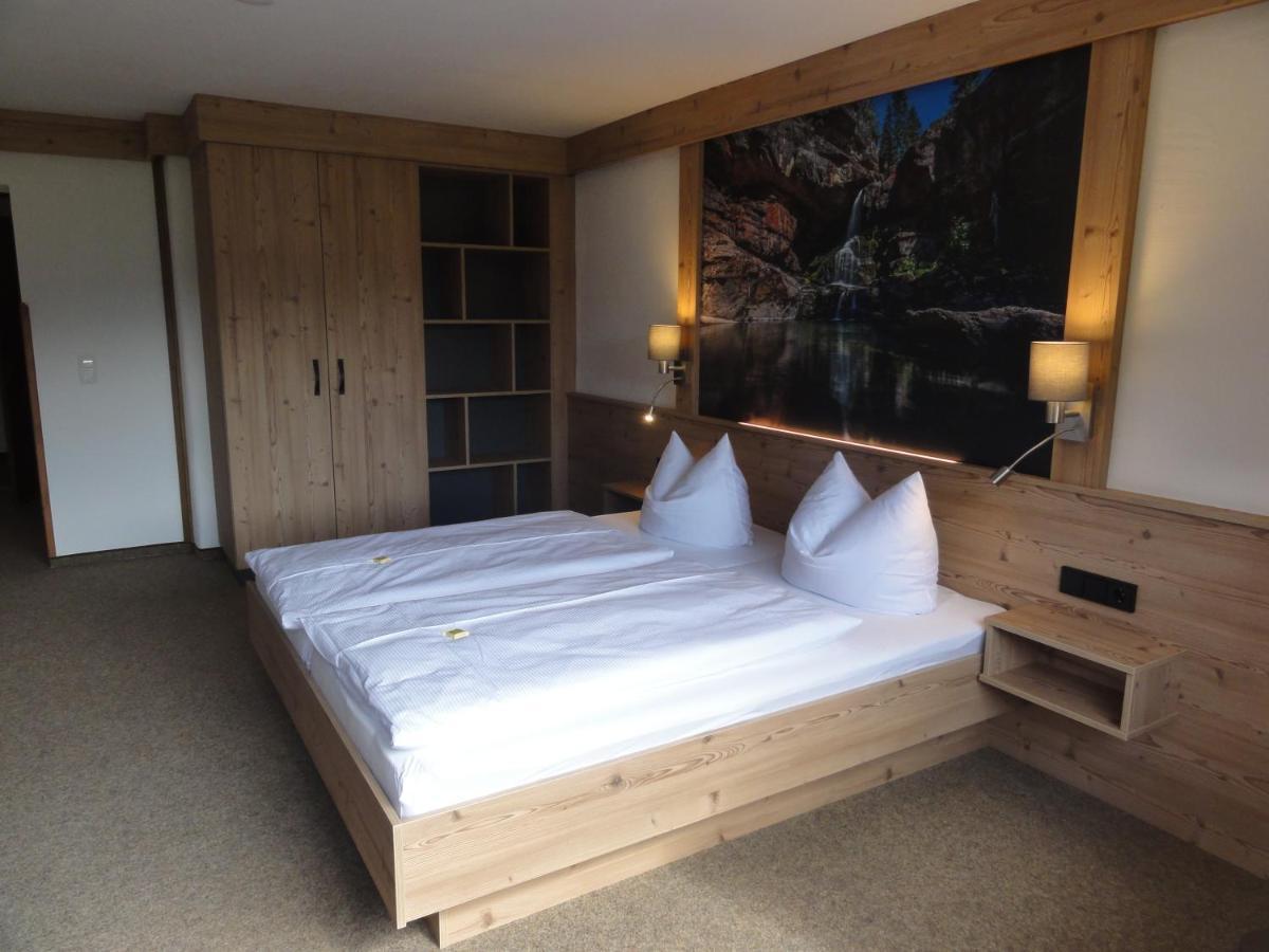 Tweepersoonskamer met Balkon (2 Volwassenen + 1 Kind)