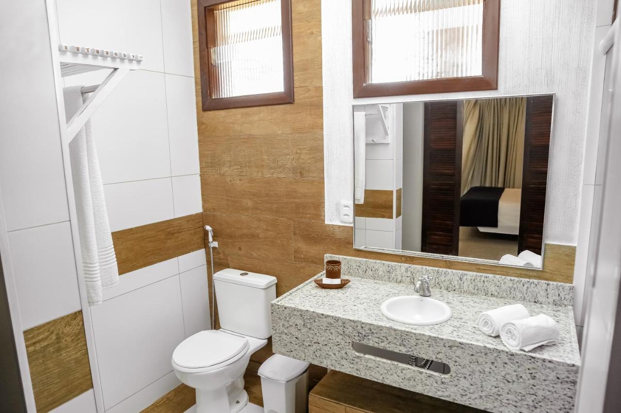 Deluxe Suite with Balcony,1029334822:JPEG