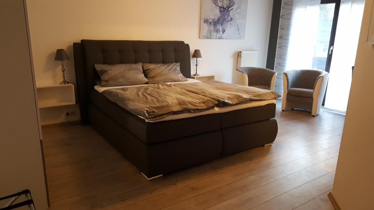 Doppelzimmer mit Balkon