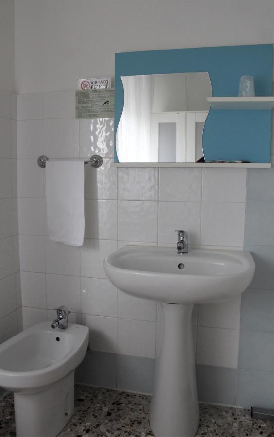 Camera Singola con Bagno in Comune