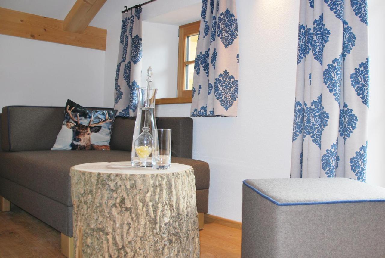 Doppelzimmer mit Balkon