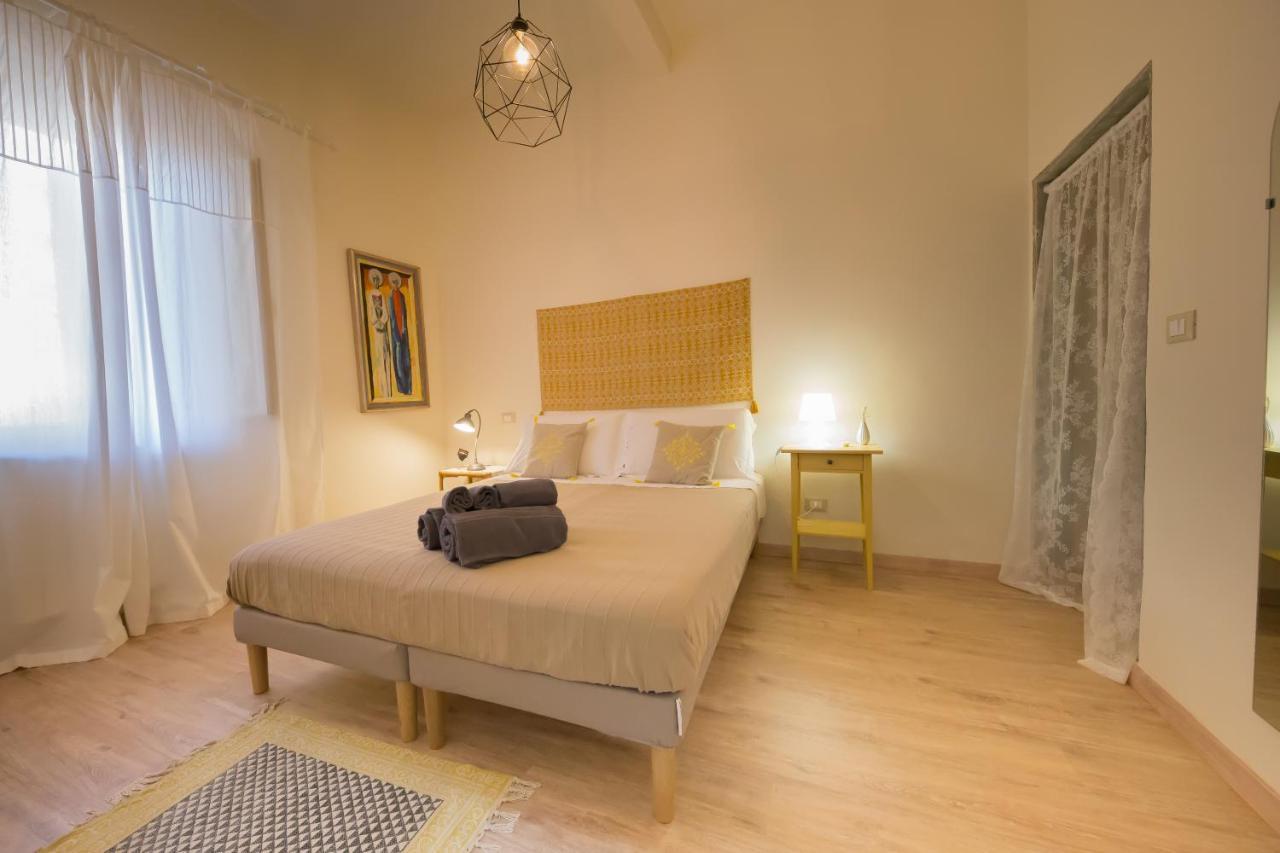 Doppel-/Zweibettzimmer mit privatem, externem Bad