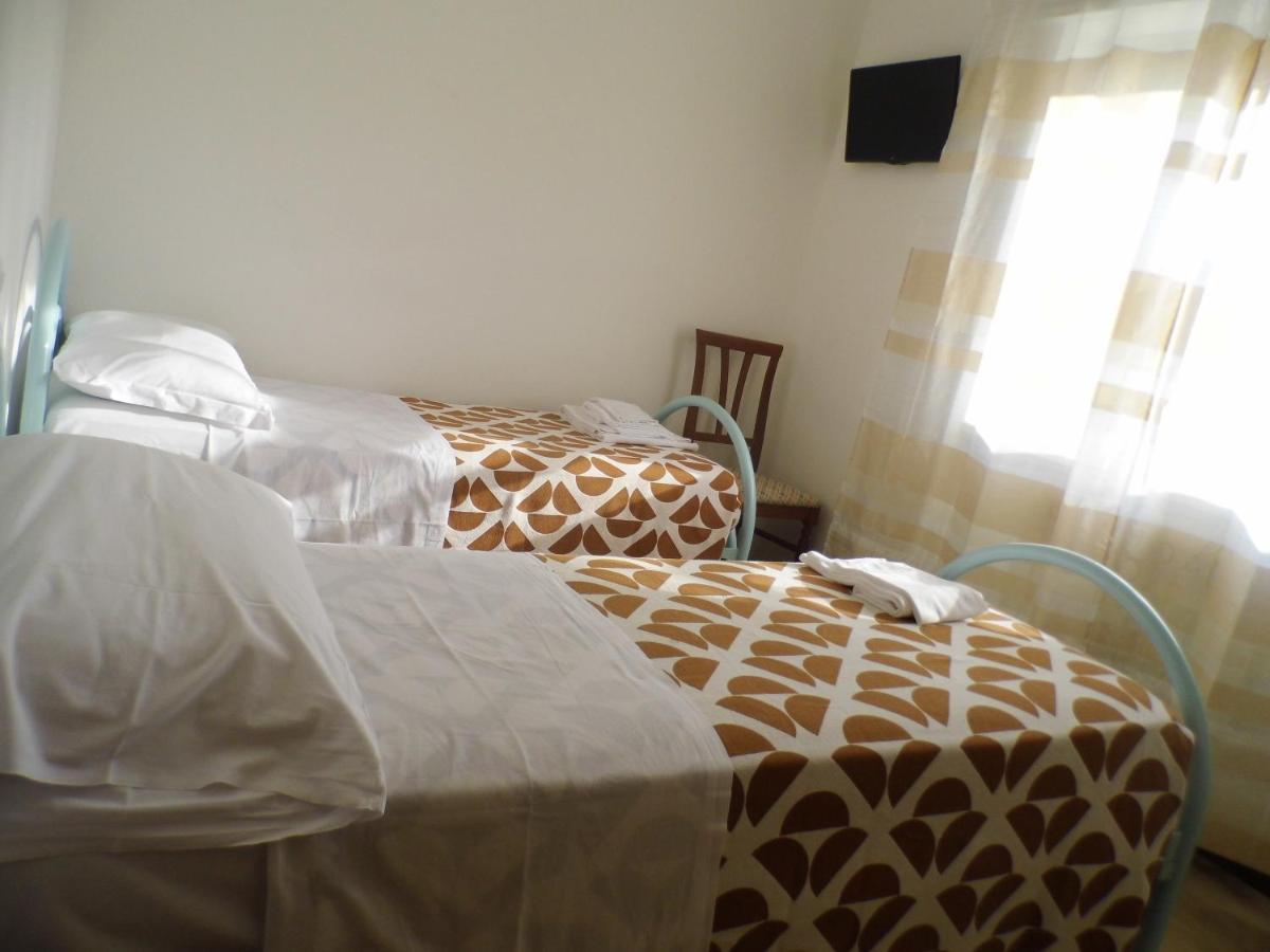 Camera Familiare con Bagno Privato