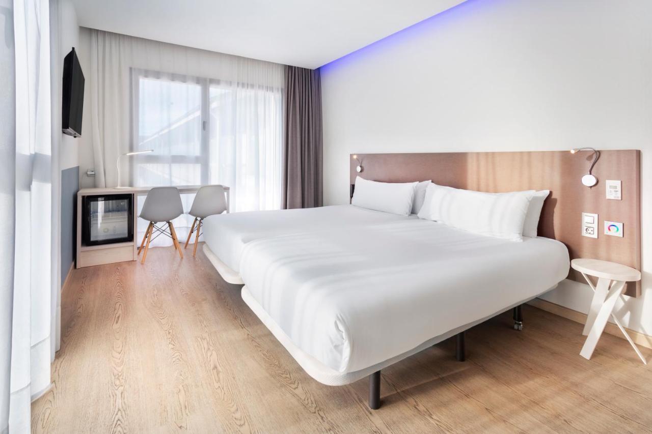 Twin Room,1078294090:JPEG