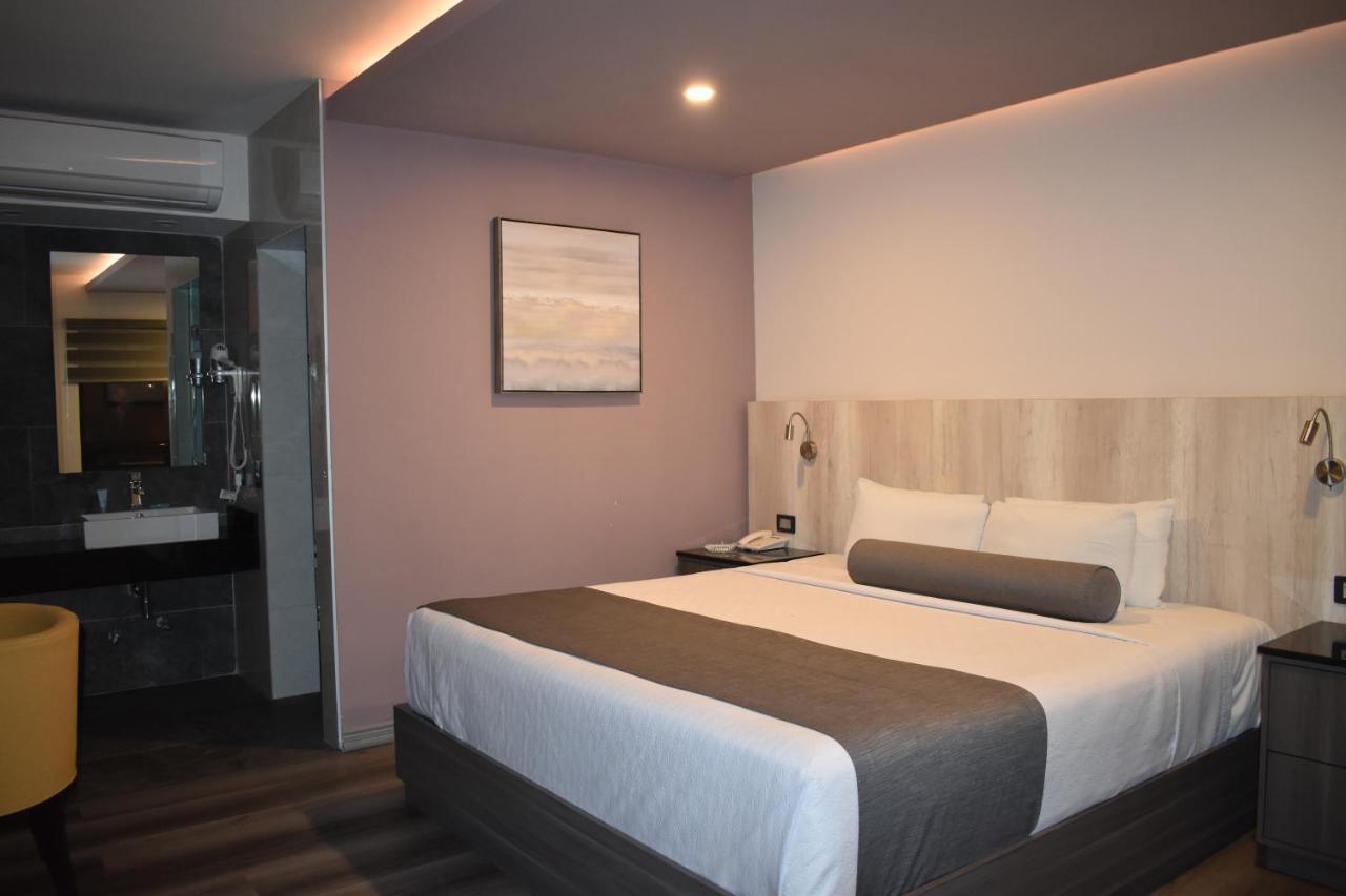 Superior King Room