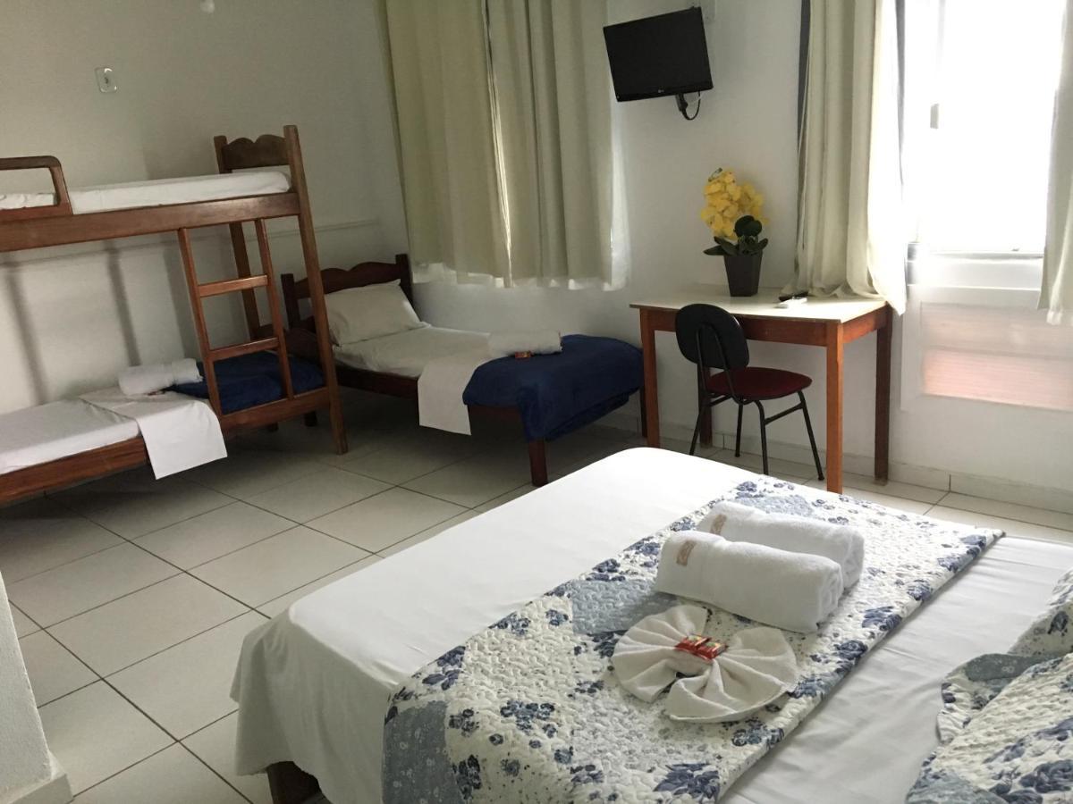 Quarto com Cama de Casal ou 2 Camas de Solteiro e Vista do Mar
