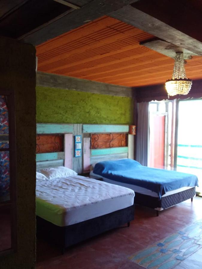 Quarto Duplo Deluxe com Varanda e Vista do Mar