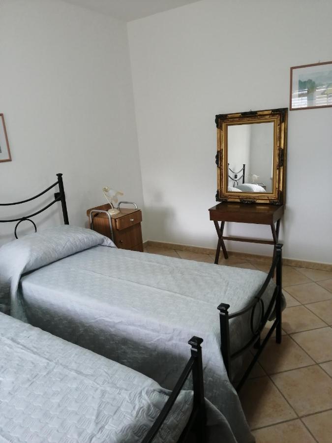 Camera Doppia con Letti Singoli