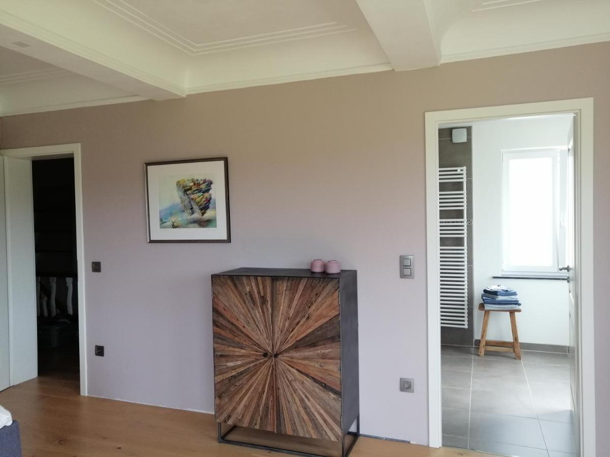 Deluxe Tweepersoonskamer met 1 of 2 Bedden en Uitzicht op de Bergen