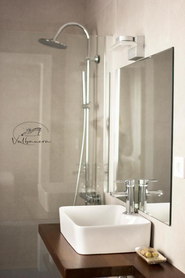 Standard Single Room with Shower,1053166369:JPEG