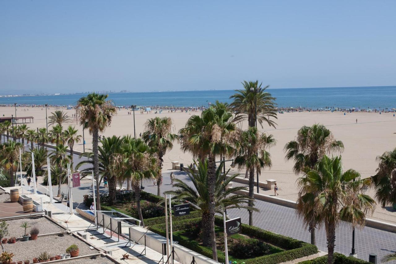 Estudio con vistas al mar