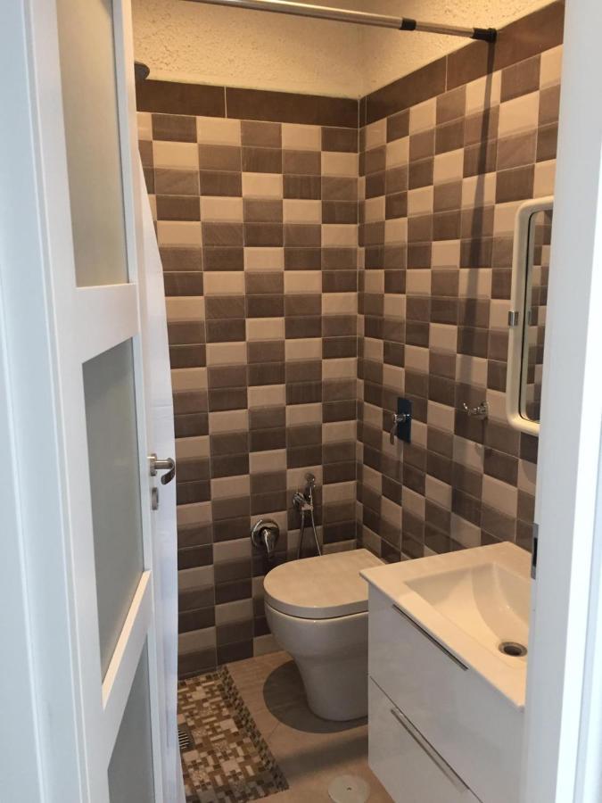 Camera Doppia con Letti Singoli con Bagno Privato