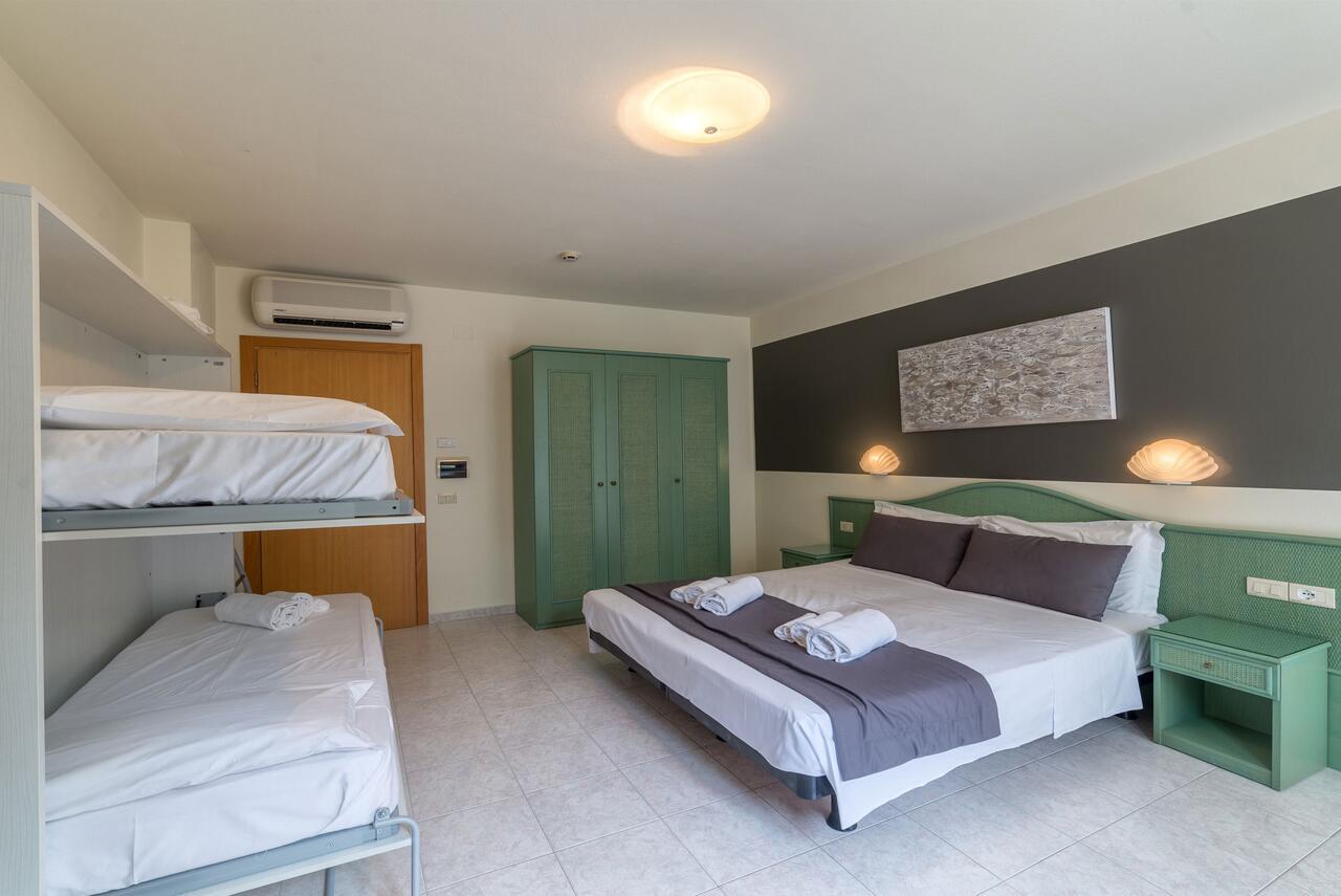Vierbettzimmer