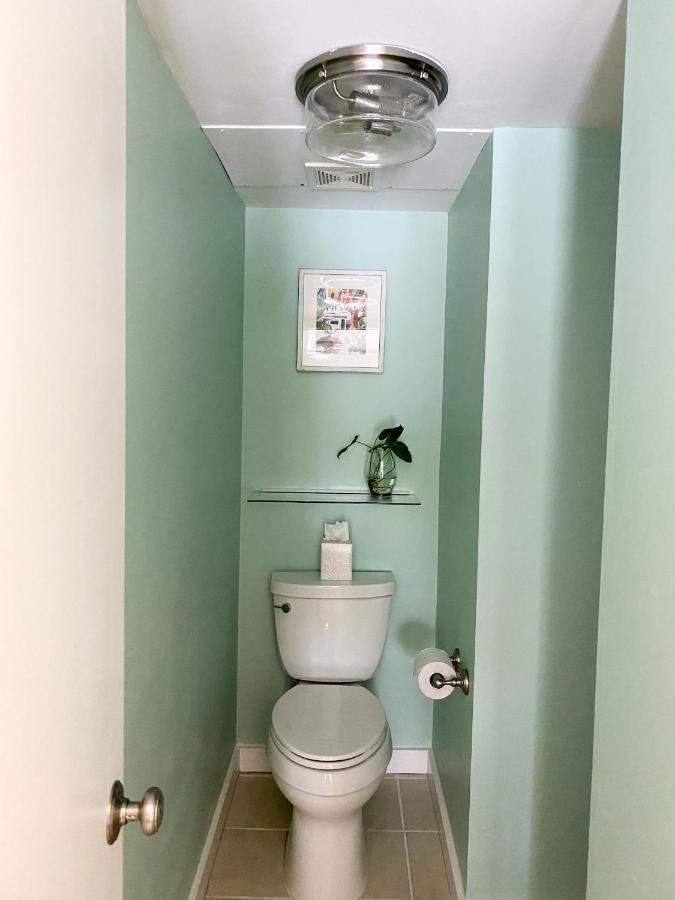 Hellman Room