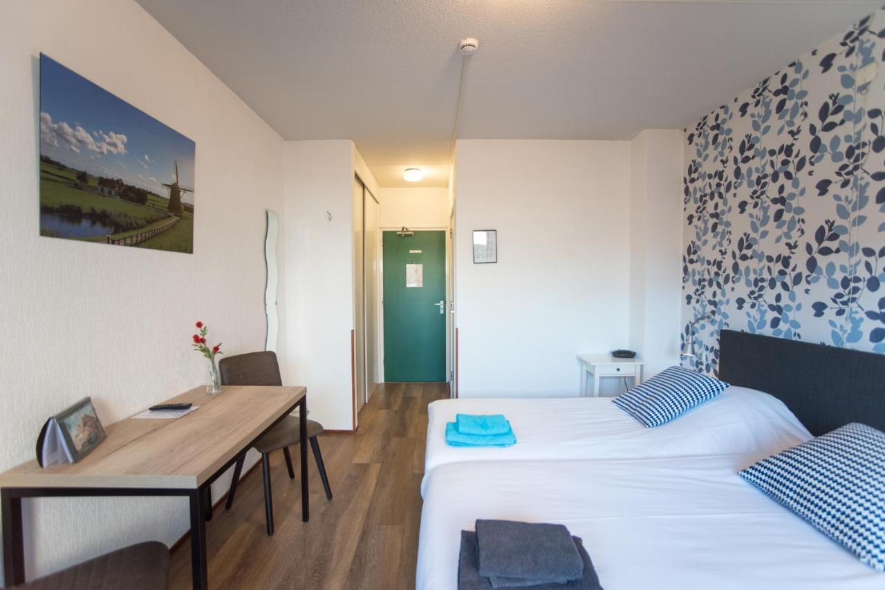 Zweibettzimmer mit Terrasse