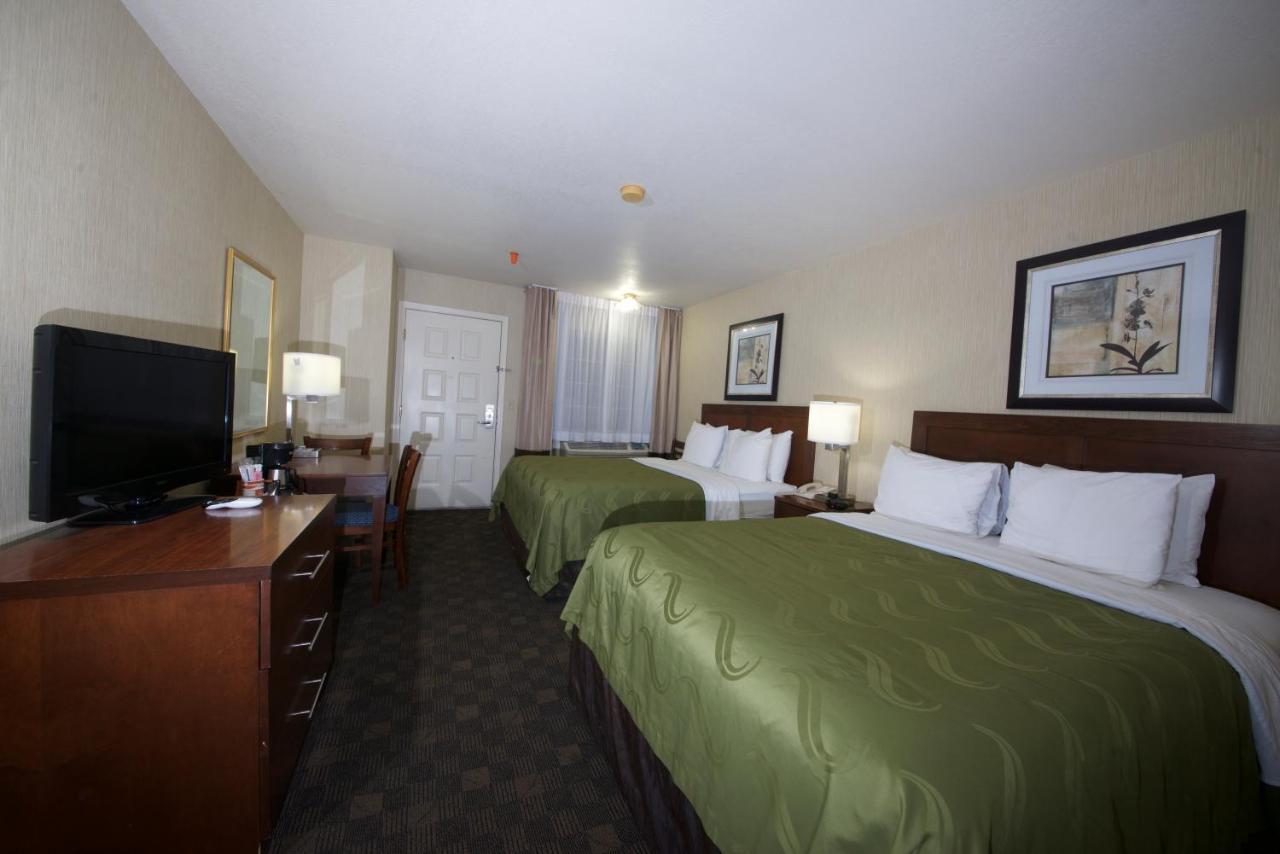 Queen Room with Two Queen Beds - Non-Smoking/Ground Floor