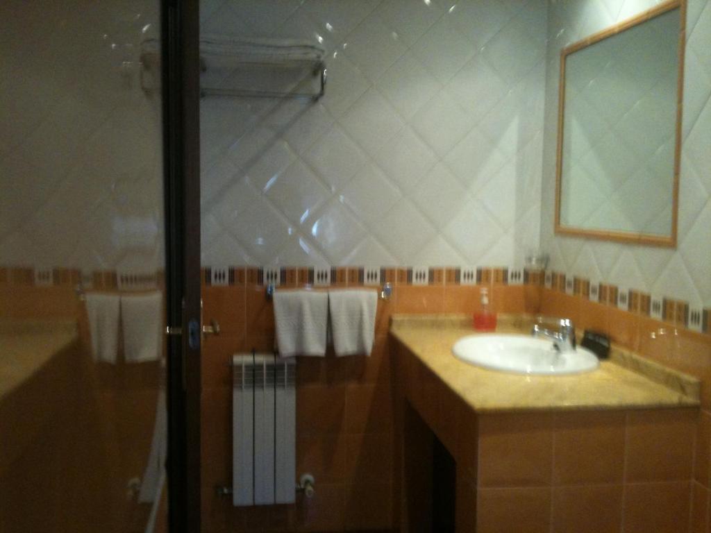 Double Room (2 Adults + 1 Child ),11671224:JPEG