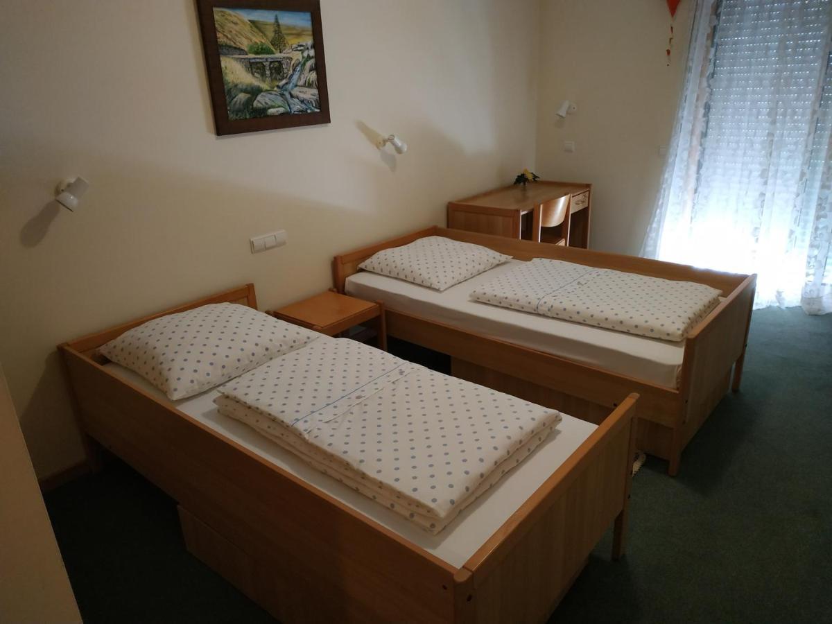Quarto Duplo