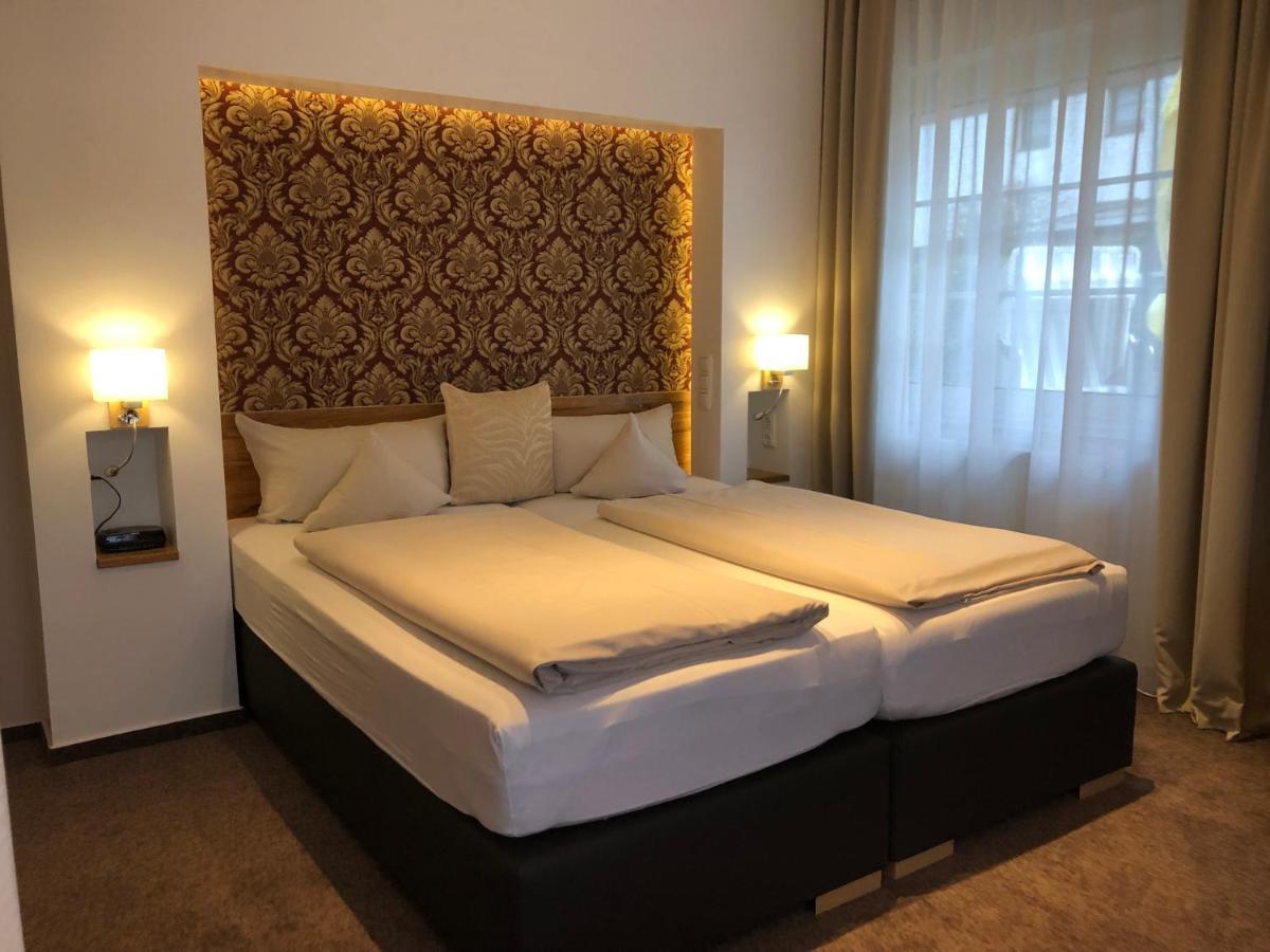 Deluxe Suite,1082779348:JPEG