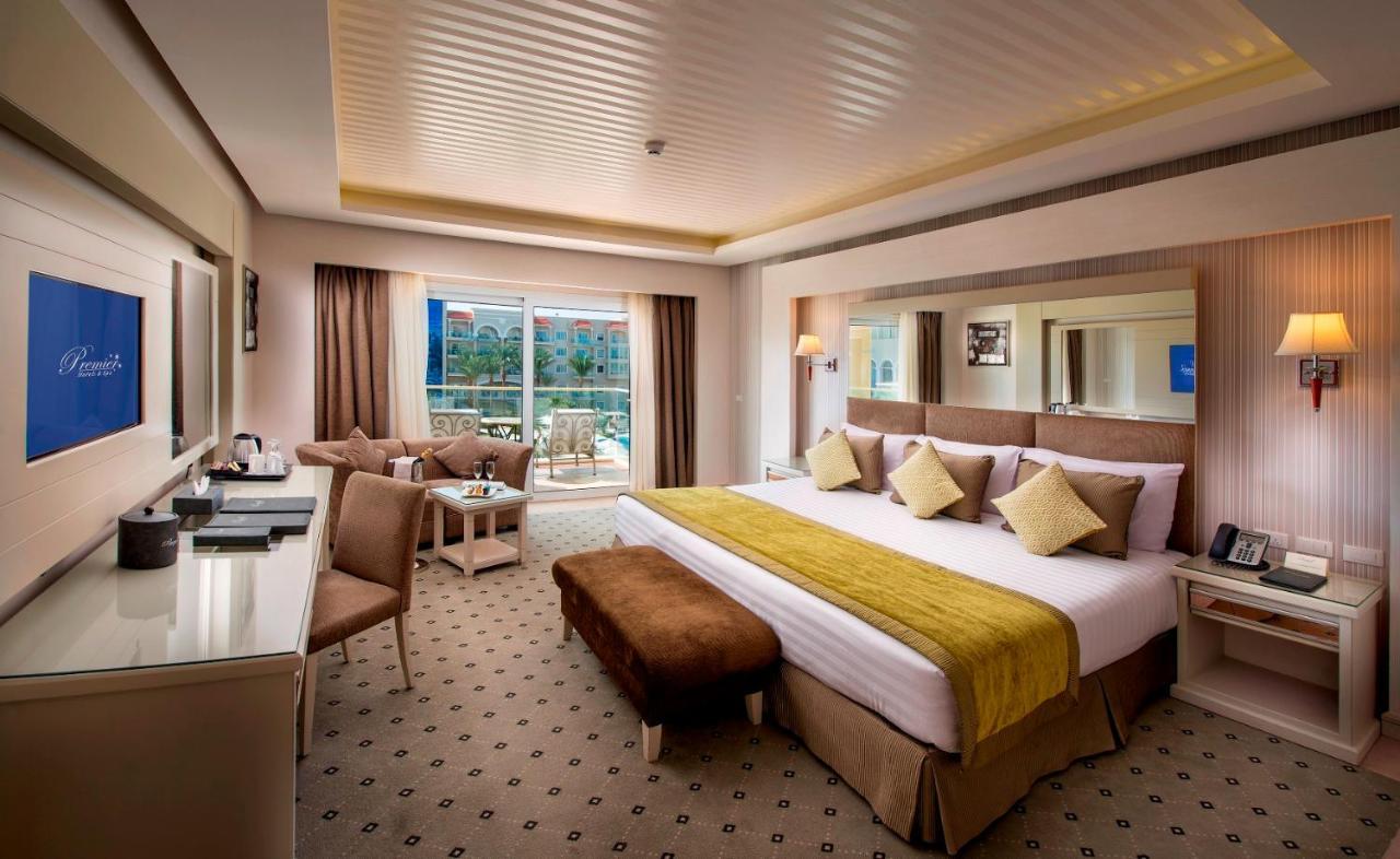 Deluxe Junior Suite met Bubbelbad en Uitzicht op Zwembad en de Zee - VIP-arrangement