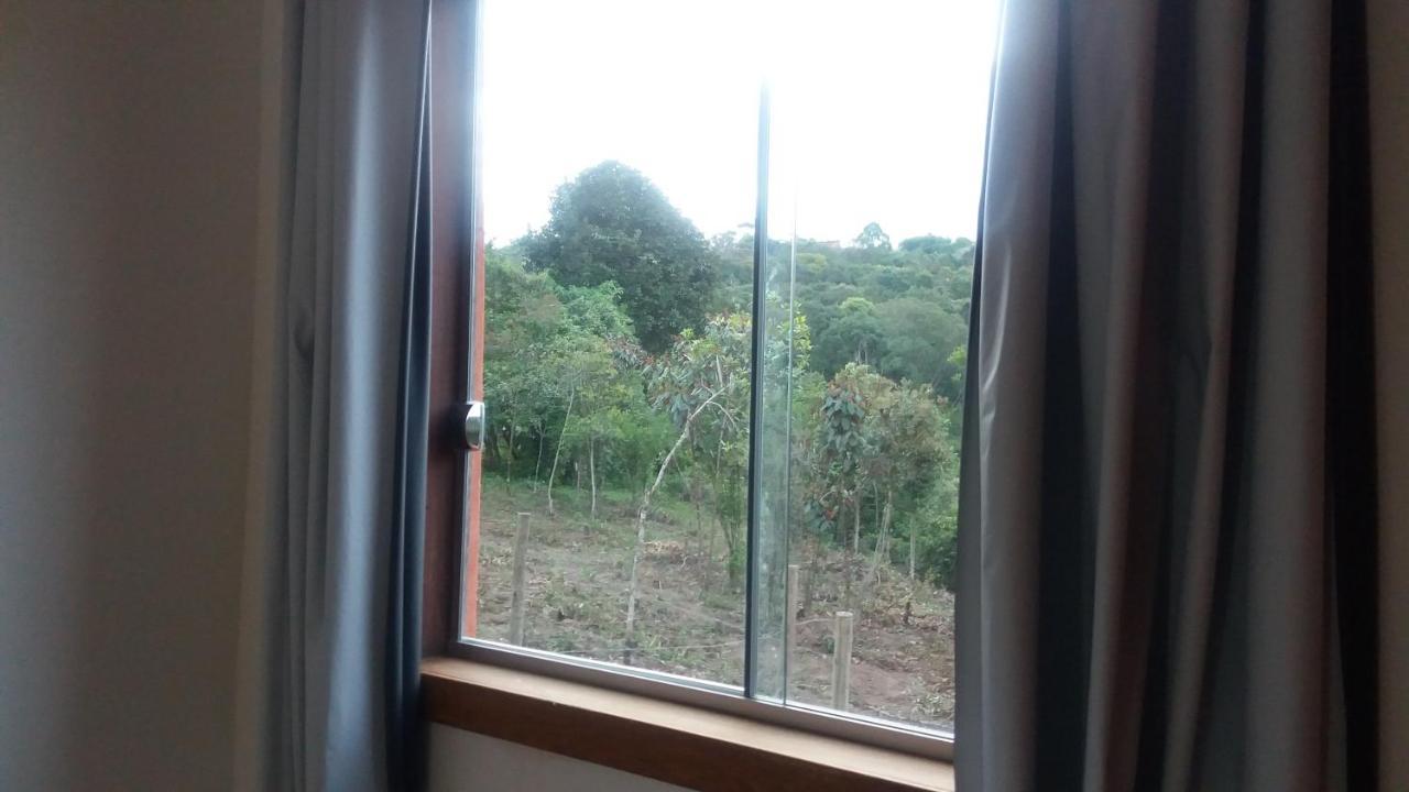 Quarto Família com Varanda